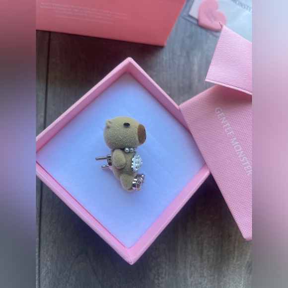 NEW COOING CHARM w/BOX Gentle Monster X Jennie Salon USA SELLER DTLA w/ RECEIPT - Picture 3 of 5